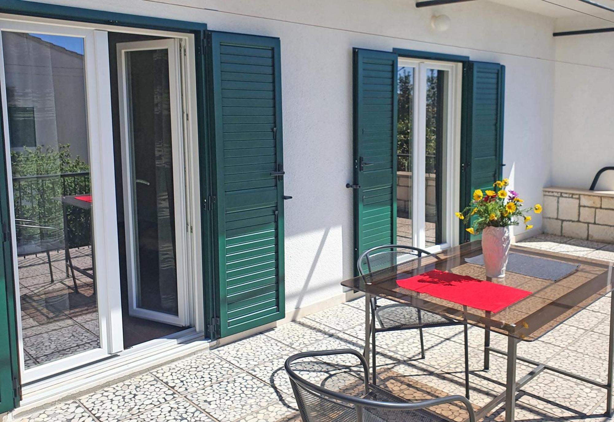 Holiday Home Gordana II Хвар Екстериор снимка
